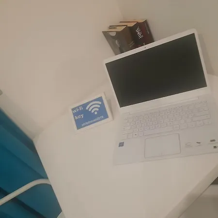 Pensionat White House & B. 3*