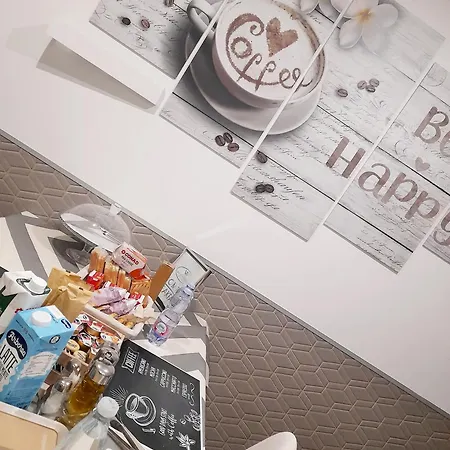 White House & B. Pensionat Sìnnai